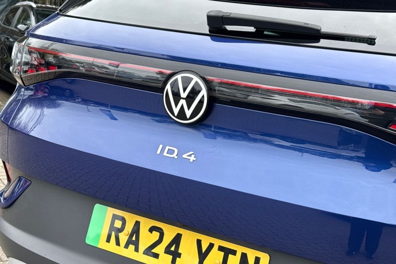 2024 (24) VOLKSWAGEN ID.4 210kW Match Pro 77kWh 5dr Auto 5208390