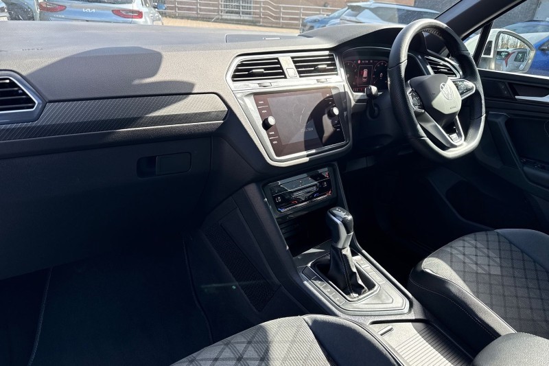 2023 (23) VOLKSWAGEN TIGUAN 1.5 TSI 150 R-Line 5dr DSG 5229980