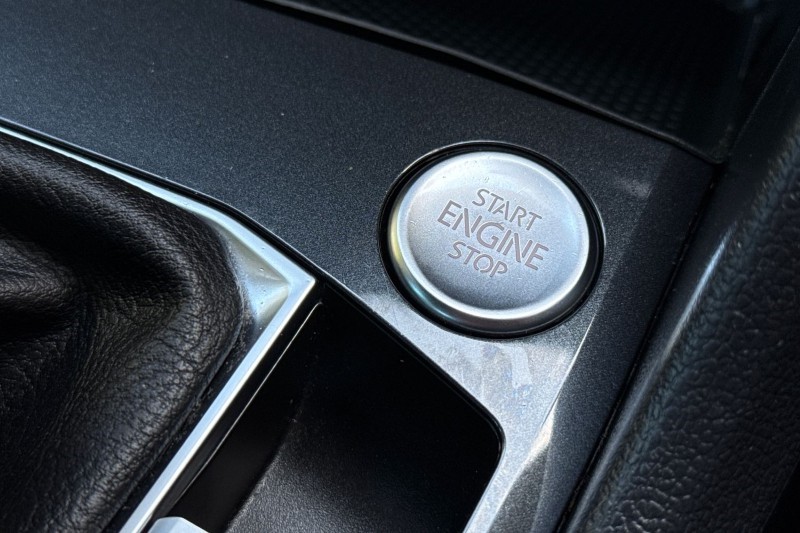 2023 (23) VOLKSWAGEN TIGUAN 1.5 TSI 150 R-Line 5dr DSG 5229988