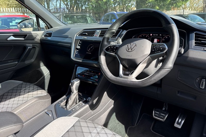 2023 (23) VOLKSWAGEN TIGUAN 1.5 TSI 150 R-Line 5dr DSG 5229959