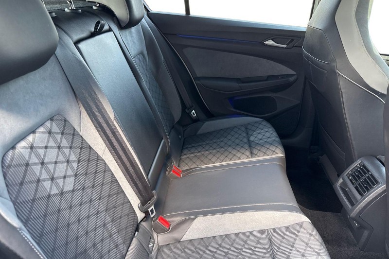 2023 (72) VOLKSWAGEN GOLF 2.0 TDI 150 R-Line 5dr 5260880