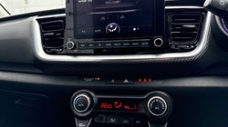 2025 (75) KIA STONIC 1.0T GDi 98 GT-Line 5dr 5237389