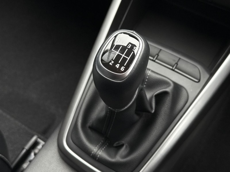 2025 (75) KIA STONIC 1.0T GDi 98 GT-Line 5dr 5237391