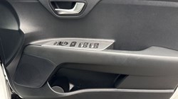 2025 (75) KIA STONIC 1.0T GDi 98 GT-Line 5dr 5237374