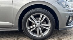 2020 (20) VOLKSWAGEN POLO 1.0 TSI 95 R-Line 5dr 5262909