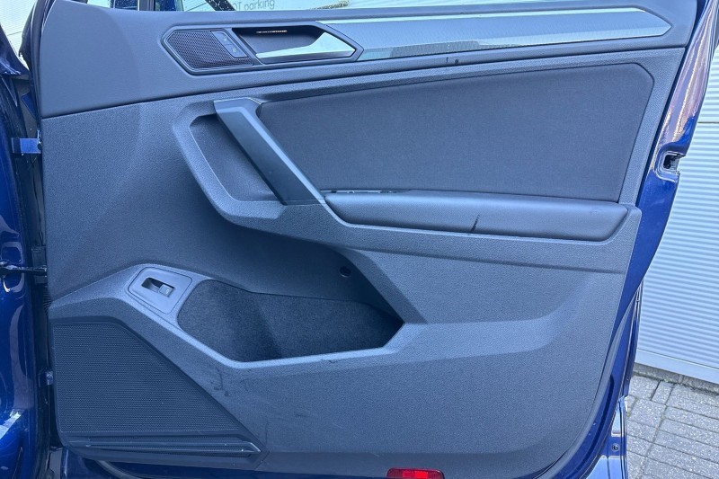 2019 (19) VOLKSWAGEN TIGUAN 1.5 TSi EVO 150 SEL 5dr DSG 5256632