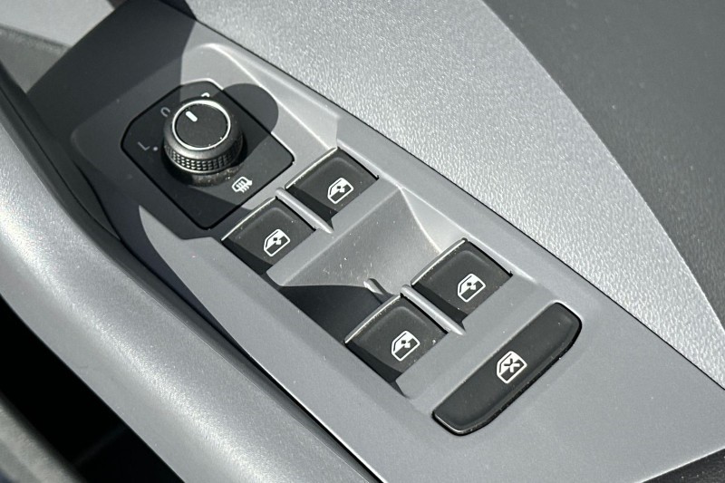 2021 (21) VOLKSWAGEN T-CROSS 1.5 TSI EVO SEL 5dr DSG 5230580