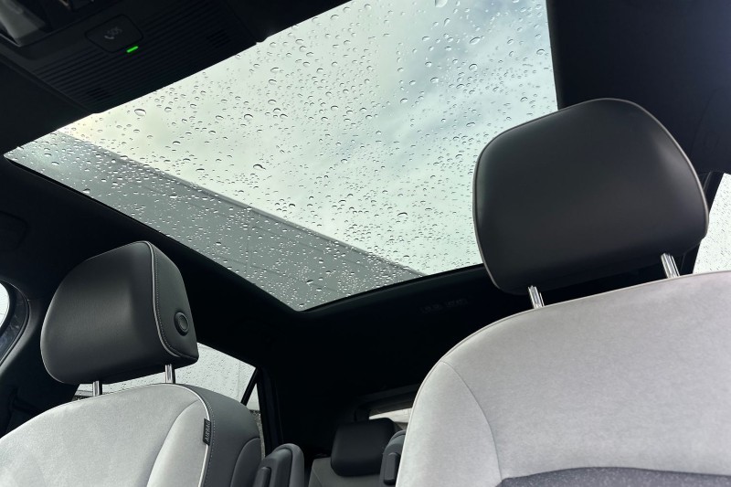 2021 (71) VOLKSWAGEN ID.3 150kW Family Pro Performance 58kWh 5dr Auto 5296000