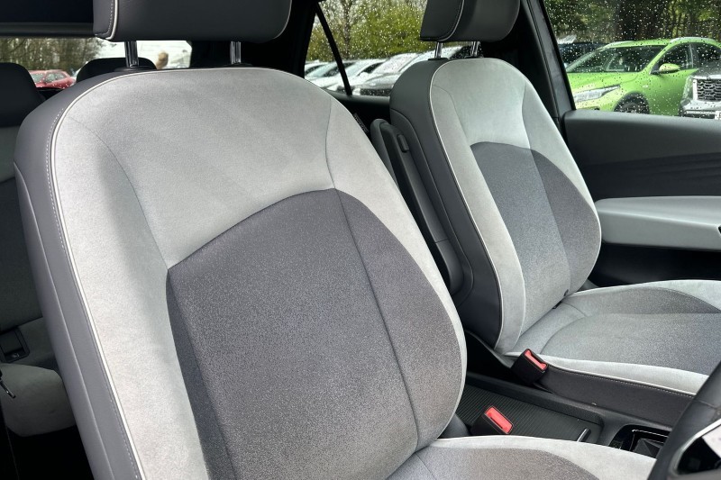 2021 (71) VOLKSWAGEN ID.3 150kW Family Pro Performance 58kWh 5dr Auto 5296007