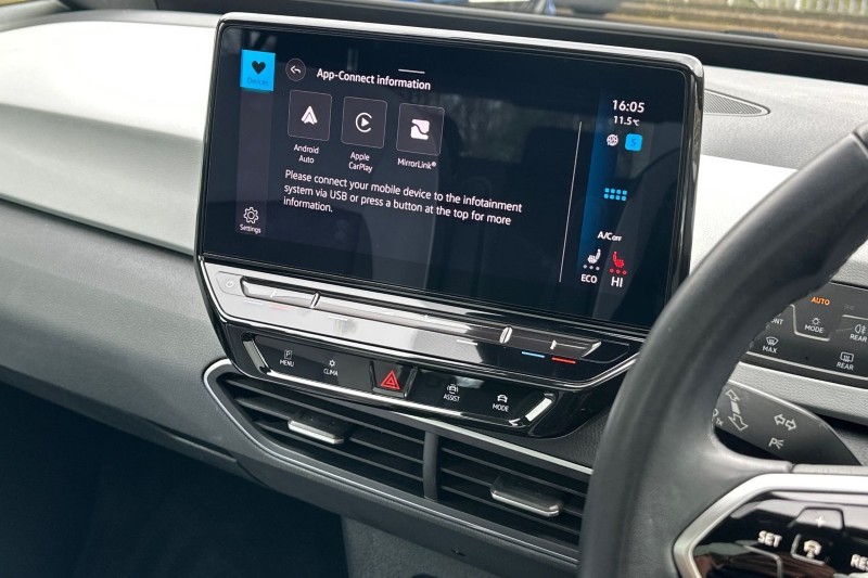 2021 (71) VOLKSWAGEN ID.3 150kW Family Pro Performance 58kWh 5dr Auto 5296016