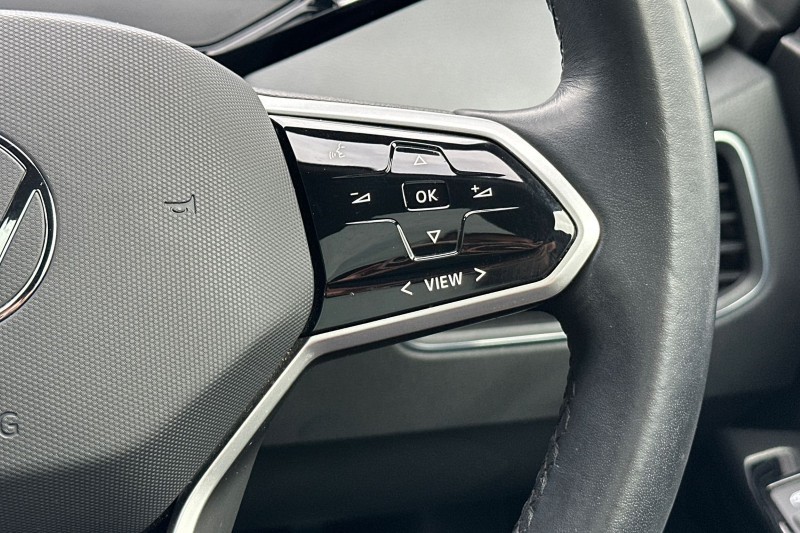 2021 (71) VOLKSWAGEN ID.3 150kW Family Pro Performance 58kWh 5dr Auto 5296010