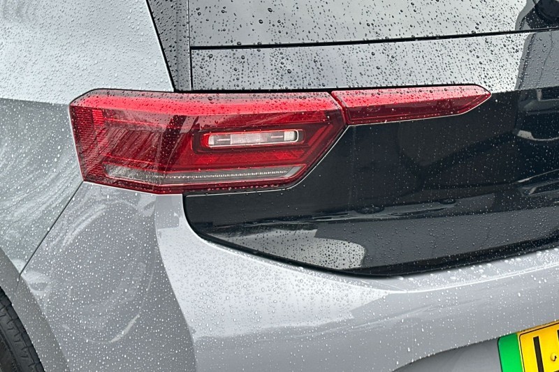 2021 (71) VOLKSWAGEN ID.3 150kW Family Pro Performance 58kWh 5dr Auto 5296028