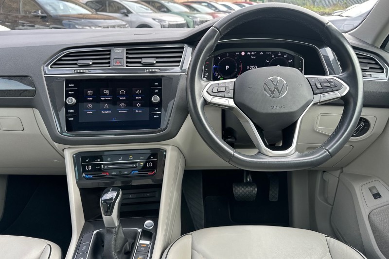 2023 (23) VOLKSWAGEN TIGUAN 2.0 TDI 4Motion Elegance 5dr DSG 5361492