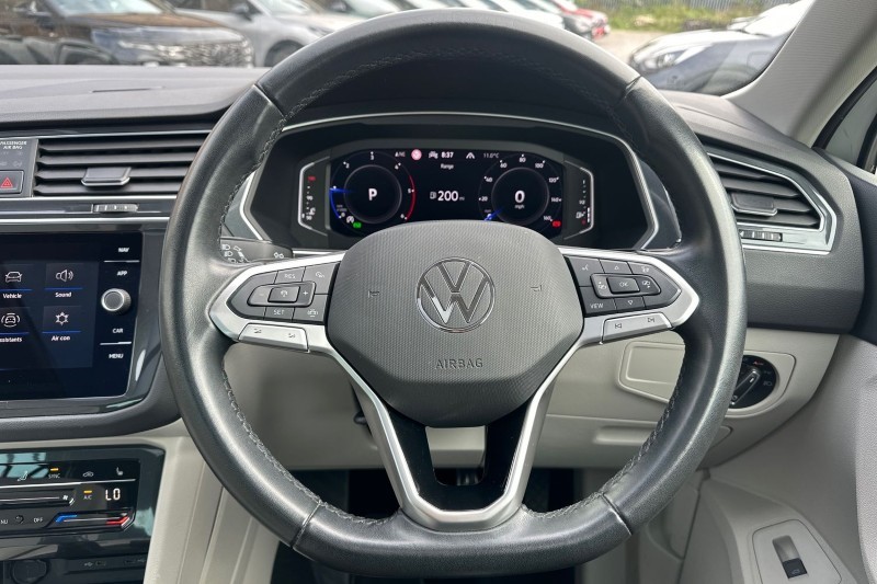 2023 (23) VOLKSWAGEN TIGUAN 2.0 TDI 4Motion Elegance 5dr DSG 5361488
