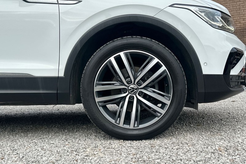 2023 (23) VOLKSWAGEN TIGUAN 2.0 TDI 4Motion Elegance 5dr DSG 5361478