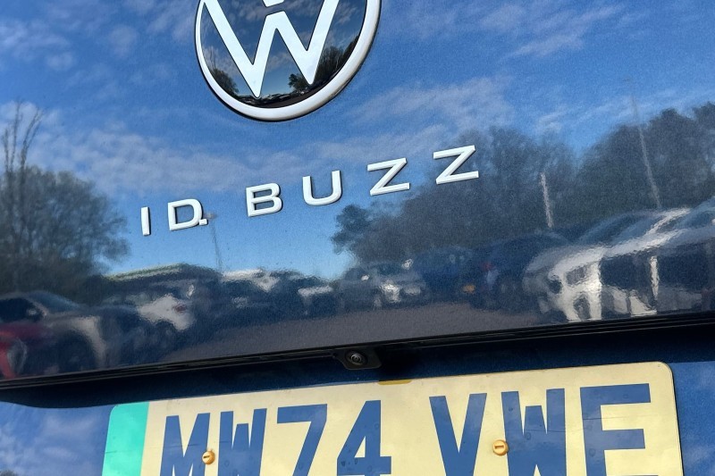 2024 (74) VOLKSWAGEN ID. BUZZ 210kW Life Pro 79kWh 5dr Auto 5309448