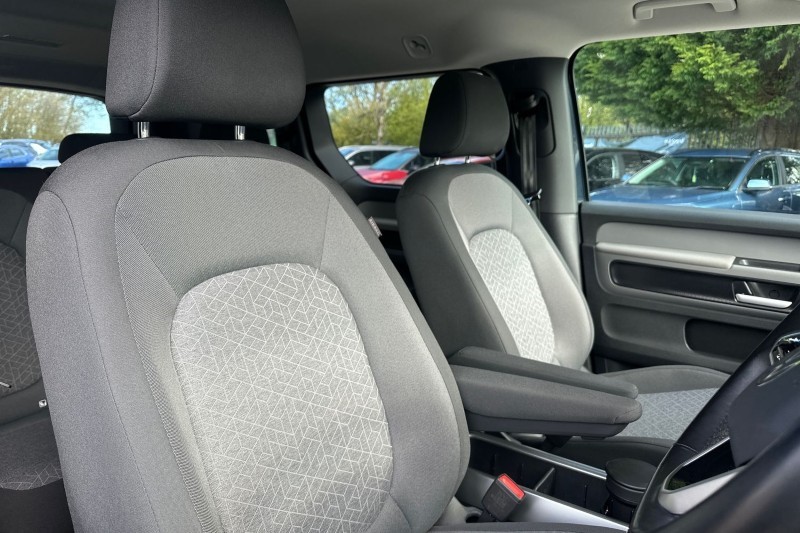 2024 (74) VOLKSWAGEN ID. BUZZ 210kW Life Pro 79kWh 5dr Auto 5309423