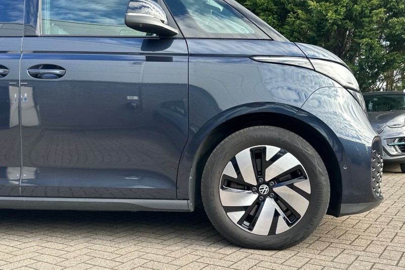 2024 (74) VOLKSWAGEN ID. BUZZ 210kW Life Pro 79kWh 5dr Auto 5309415