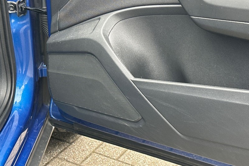 2023 (23) VOLKSWAGEN T-ROC 1.0 TSI Life 5dr 5279807