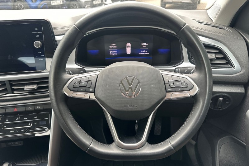 2023 (23) VOLKSWAGEN T-ROC 1.0 TSI Life 5dr 5279812