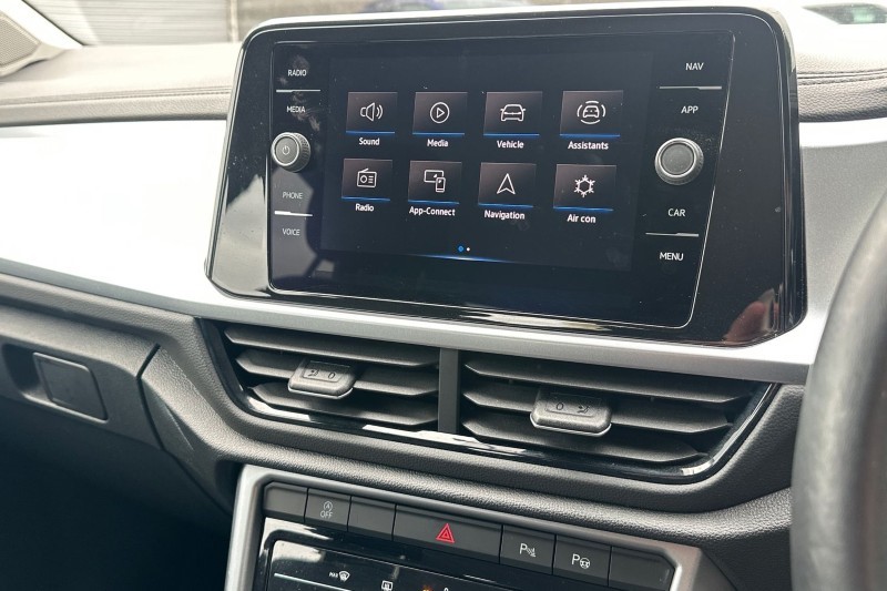 2023 (23) VOLKSWAGEN T-ROC 1.0 TSI Life 5dr 5279817