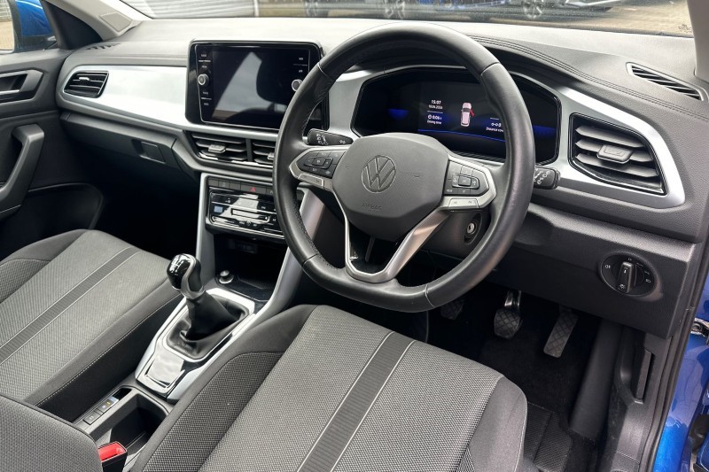 2023 (23) VOLKSWAGEN T-ROC 1.0 TSI Life 5dr 5279805