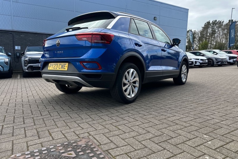 2023 (23) VOLKSWAGEN T-ROC 1.0 TSI Life 5dr 5279831