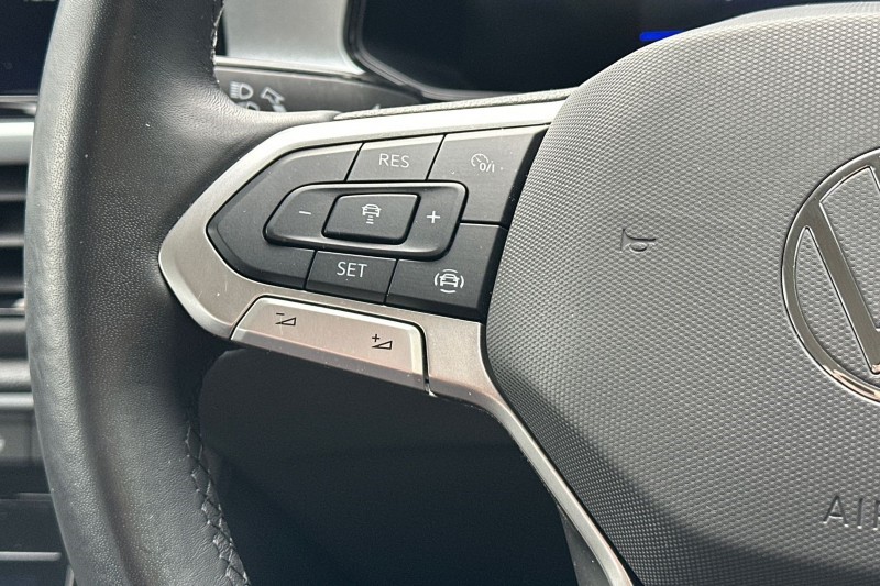 2023 (23) VOLKSWAGEN T-ROC 1.0 TSI Life 5dr 5279813