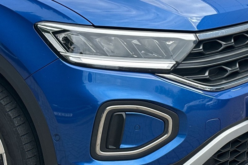 2023 (23) VOLKSWAGEN T-ROC 1.0 TSI Life 5dr 5279828