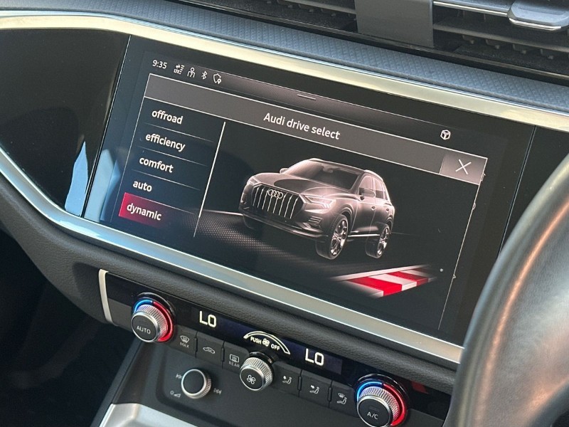 2021 (71) AUDI Q3 35 TFSI Sport 5dr 5281932