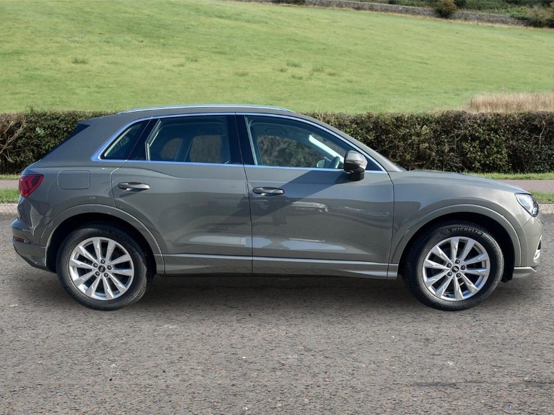 2021 (71) AUDI Q3 35 TFSI Sport 5dr 5281911