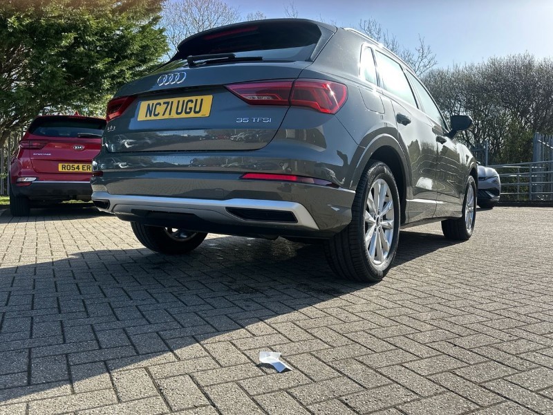 2021 (71) AUDI Q3 35 TFSI Sport 5dr 5281942