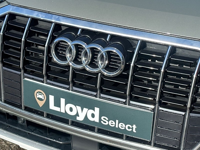 2021 (71) AUDI Q3 35 TFSI Sport 5dr 5281940