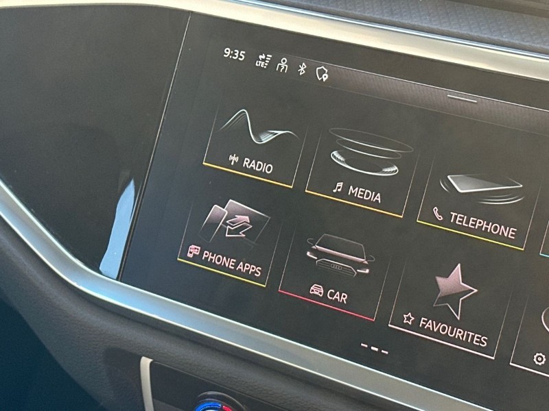 2021 (71) AUDI Q3 35 TFSI Sport 5dr 5281930