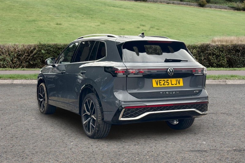 2025 (25) VOLKSWAGEN TIGUAN 1.5 eTSI 150 R-Line 5dr DSG 5233161