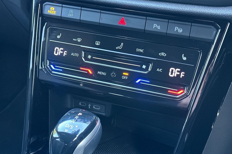 2023 (23) VOLKSWAGEN T-ROC 1.5 TSI R-Line 5dr DSG 5285599