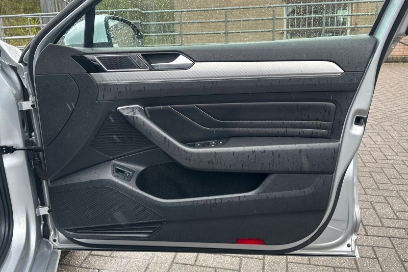 2019 (69) VOLKSWAGEN PASSAT 2.0 TDI SCR 190 R-Line 5dr DSG 5272346