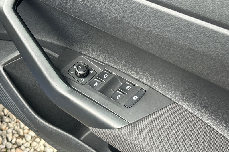 2025 (75) VOLKSWAGEN TAIGO 1.0 TSI 115 Match 5dr DSG 5235518