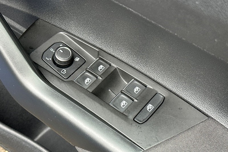 2018 (68) VOLKSWAGEN POLO 1.0 TSI 95 SE 5dr 5296527