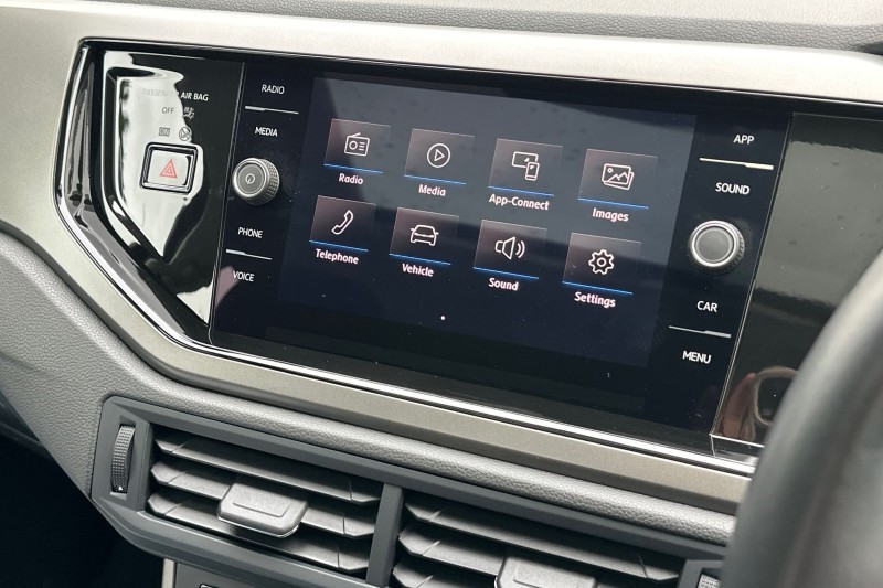 2018 (68) VOLKSWAGEN POLO 1.0 TSI 95 SE 5dr 5296536