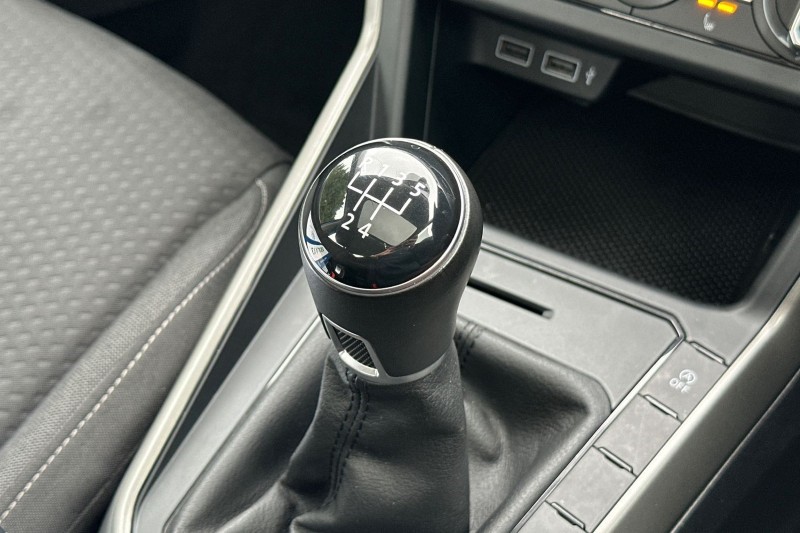 2018 (68) VOLKSWAGEN POLO 1.0 TSI 95 SE 5dr 5296541