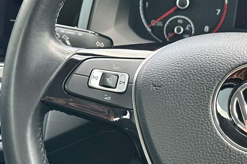 2018 (18) VOLKSWAGEN POLO 1.0 TSI 95 SE 5dr DSG 5302226