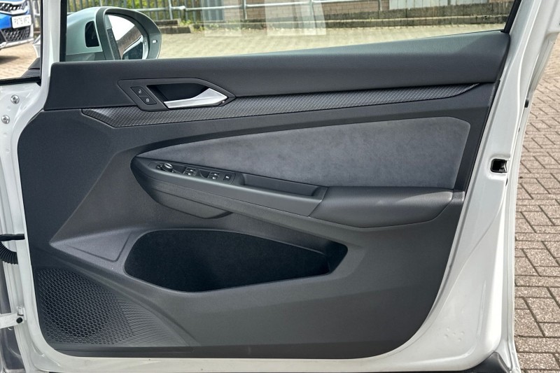 2022 (72) VOLKSWAGEN GOLF 2.0 TSI 320 R 4Motion 5dr DSG 5301144