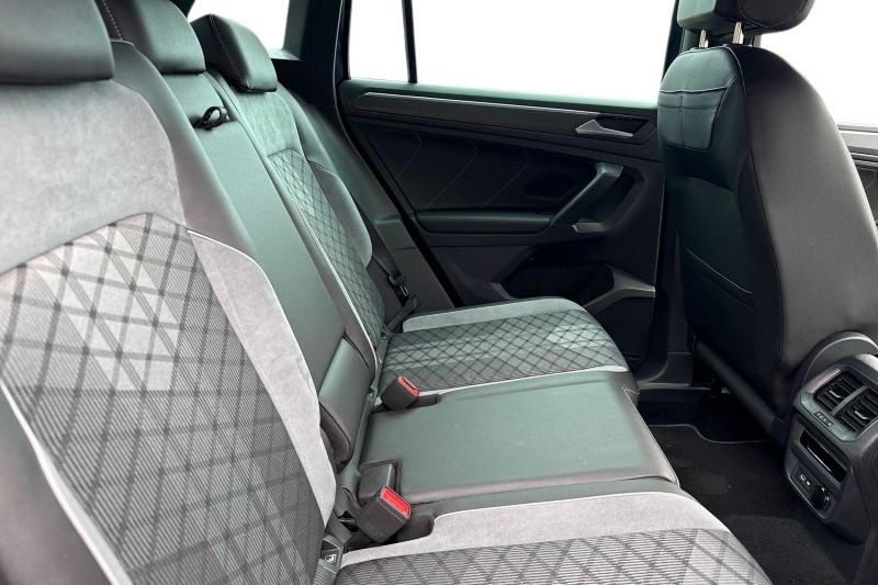 2023 (23) VOLKSWAGEN TIGUAN 1.5 TSI 150 R-Line 5dr DSG 5249123