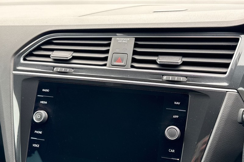 2023 (23) VOLKSWAGEN TIGUAN 1.5 TSI 150 R-Line 5dr DSG 5249148