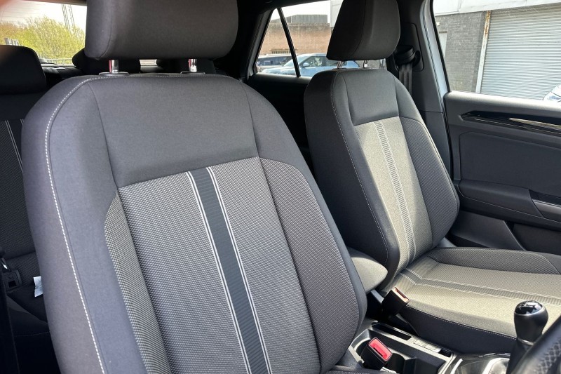 2021 (71) VOLKSWAGEN T-ROC 1.0 TSI 110 Black Edition 5dr 5305554