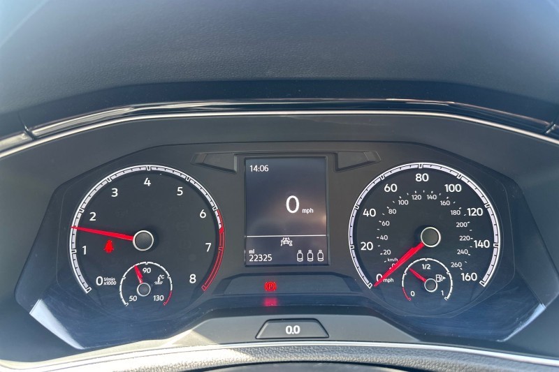 2021 (71) VOLKSWAGEN T-ROC 1.0 TSI 110 Black Edition 5dr 5305558