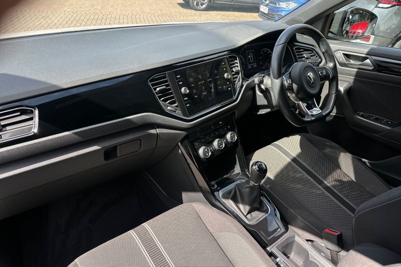 2021 (71) VOLKSWAGEN T-ROC 1.0 TSI 110 Black Edition 5dr 5305568