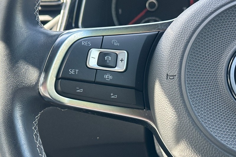 2021 (71) VOLKSWAGEN T-ROC 1.0 TSI 110 Black Edition 5dr 5305556