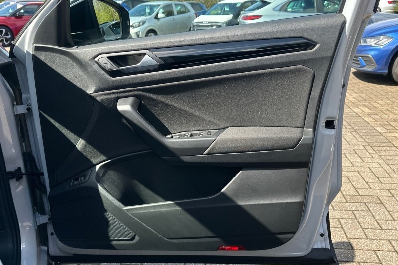 2021 (71) VOLKSWAGEN T-ROC 1.0 TSI 110 Black Edition 5dr 5305549